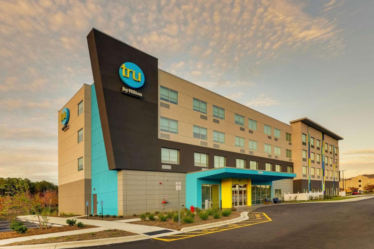 Отель Tru By Hilton Smithfield I-95 Экстерьер фото