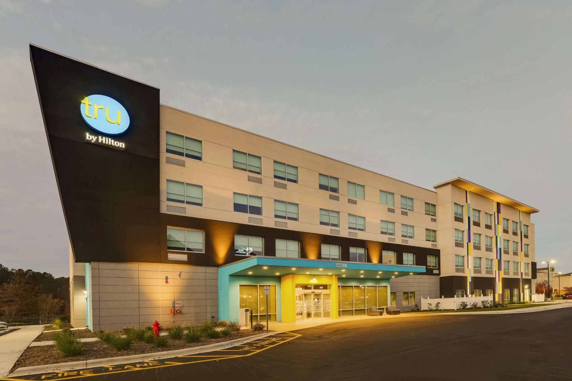 Отель Tru By Hilton Smithfield I-95 Экстерьер фото